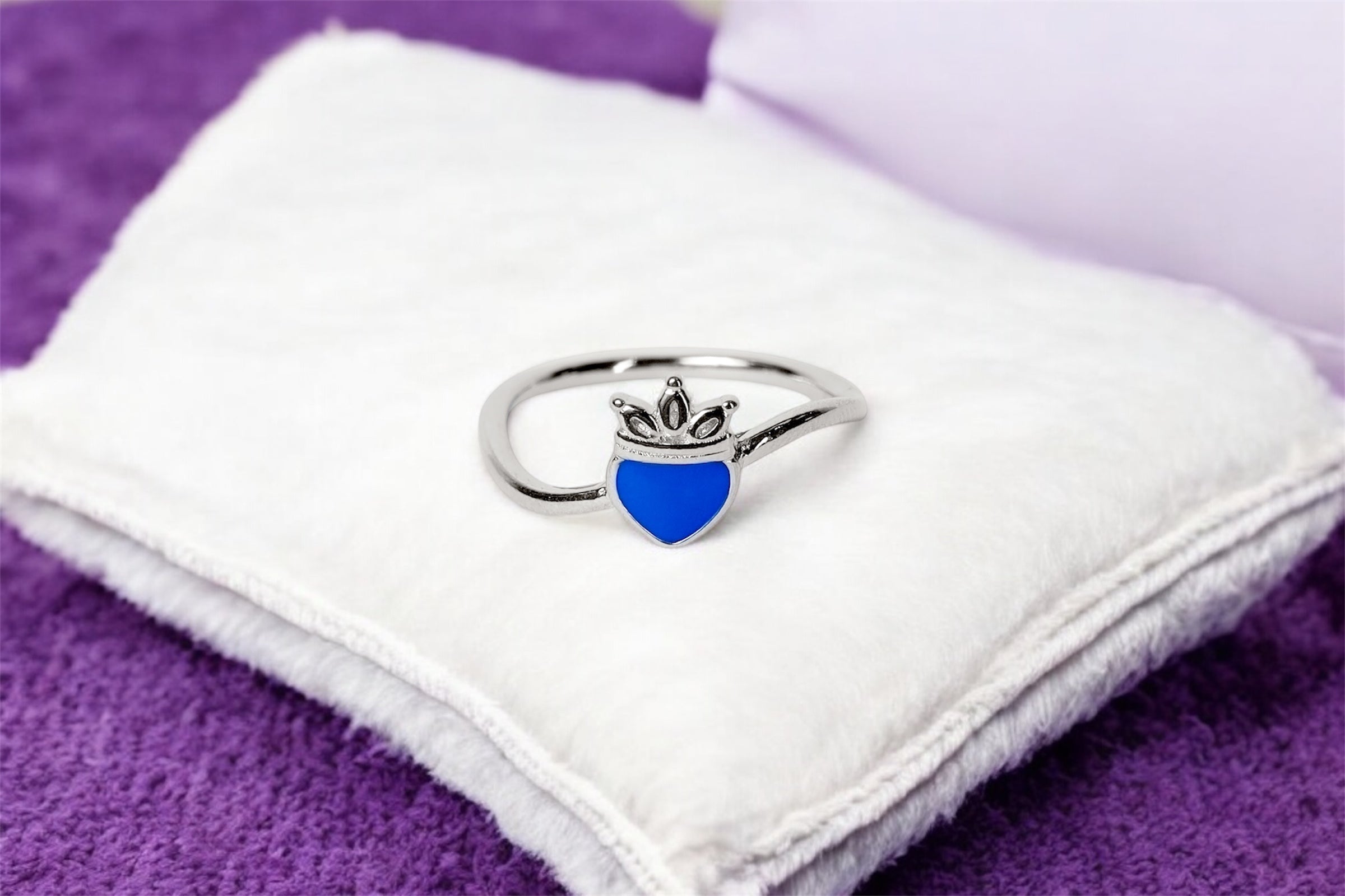 Delicate Petals Silver Ring