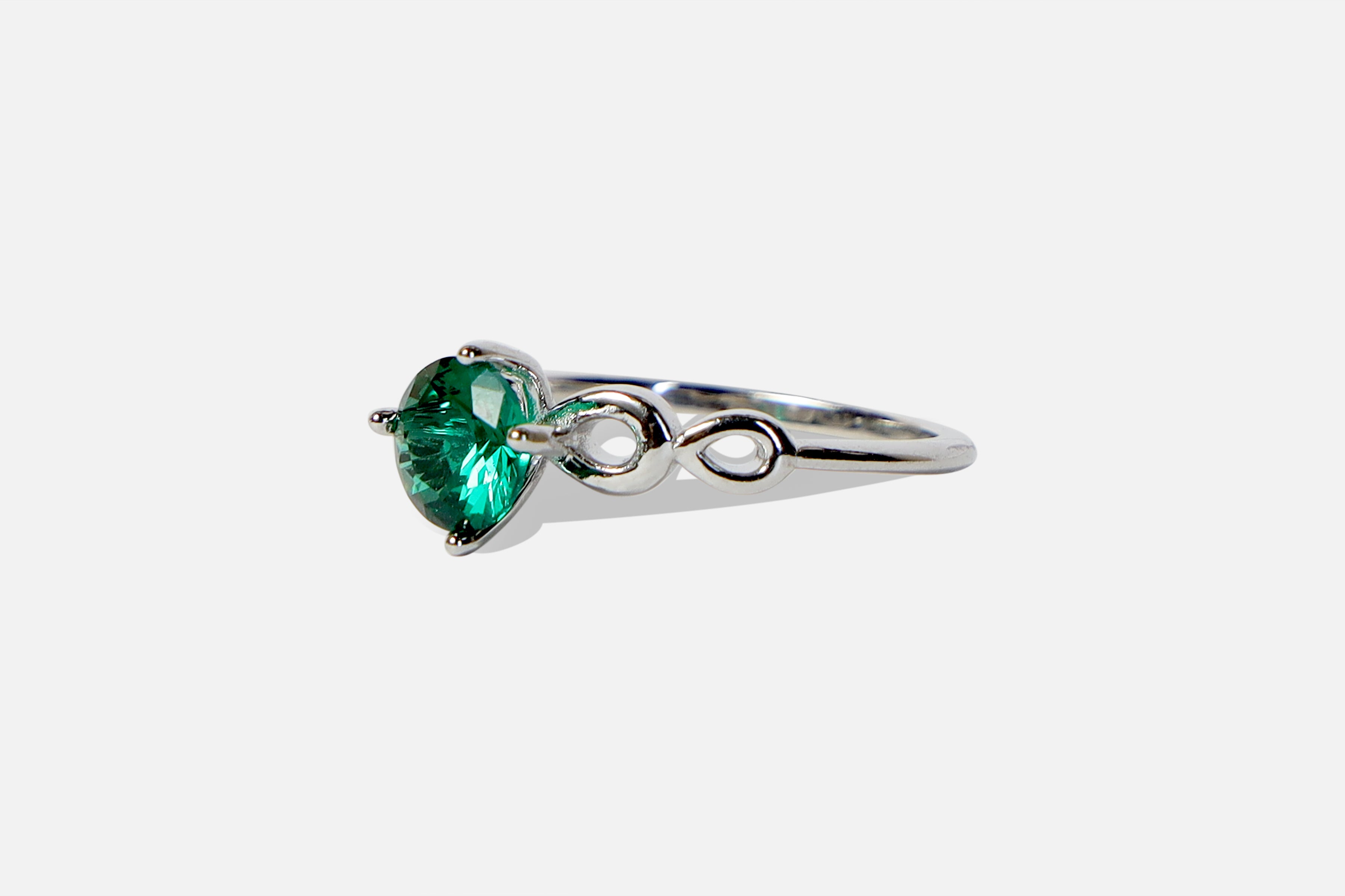 Blossom Green Diamond Ring