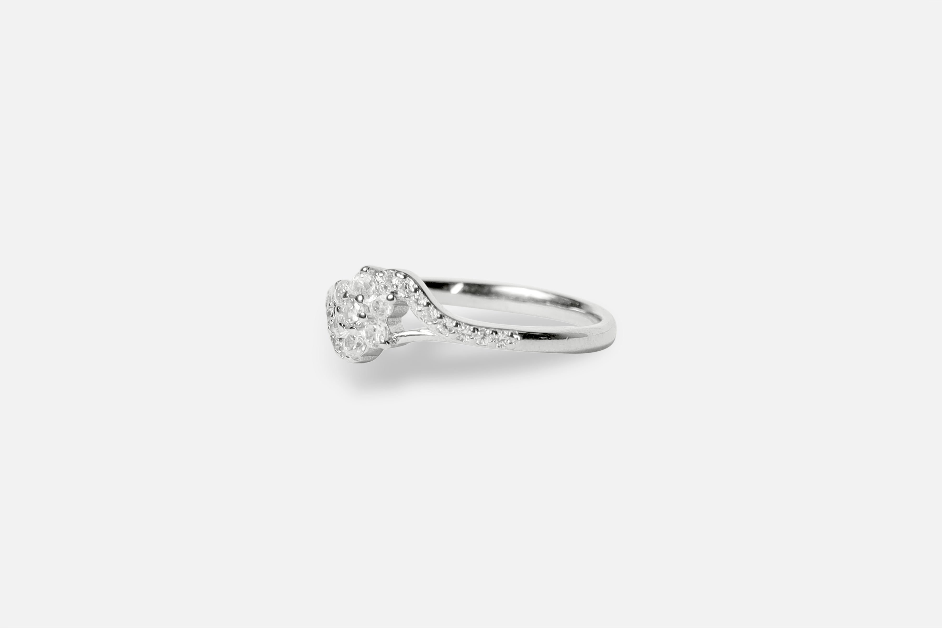 Sovereign Shine Sterling Ring