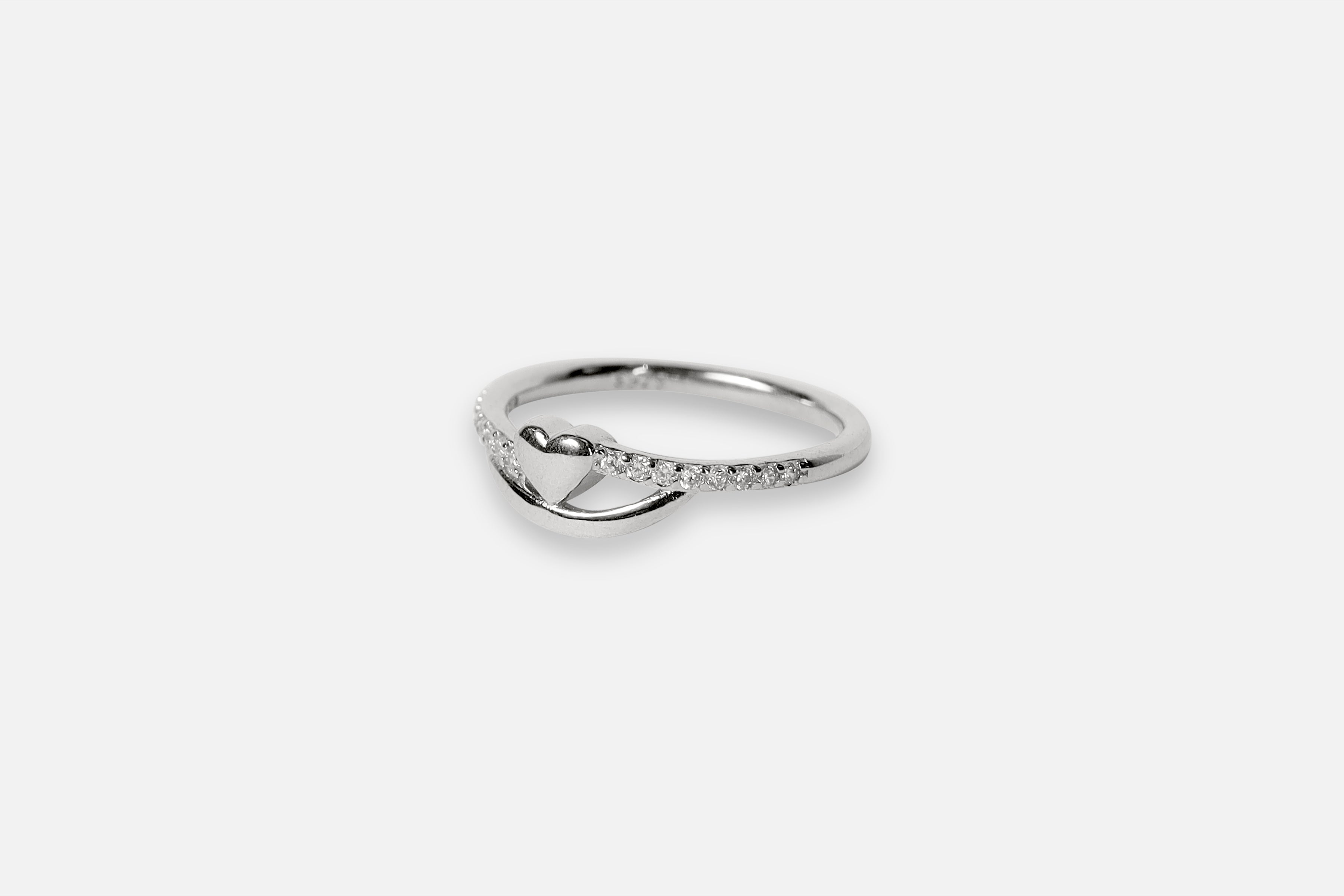 Sleek Shine Silver Ring