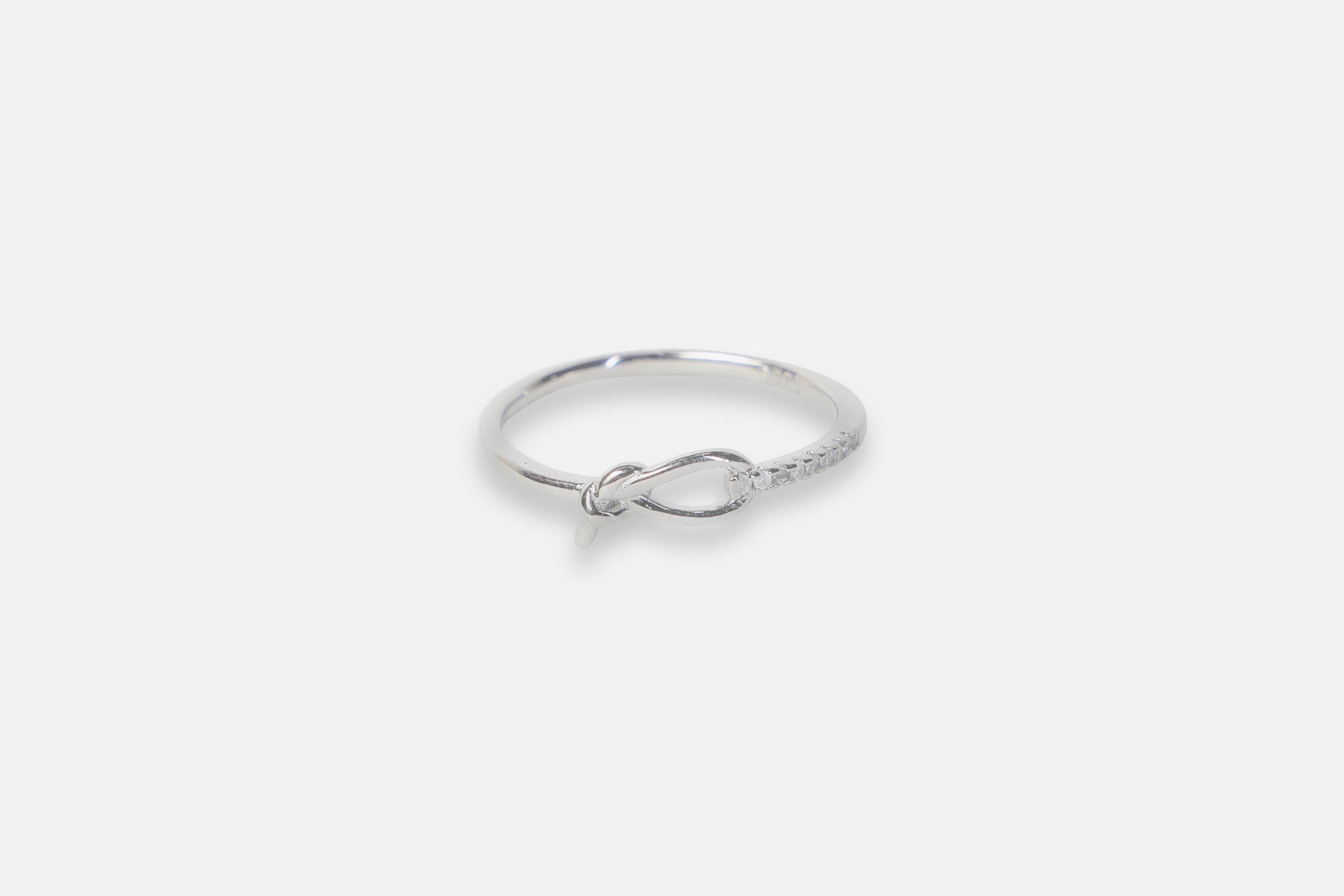 Luxe Radiance Silver Ring