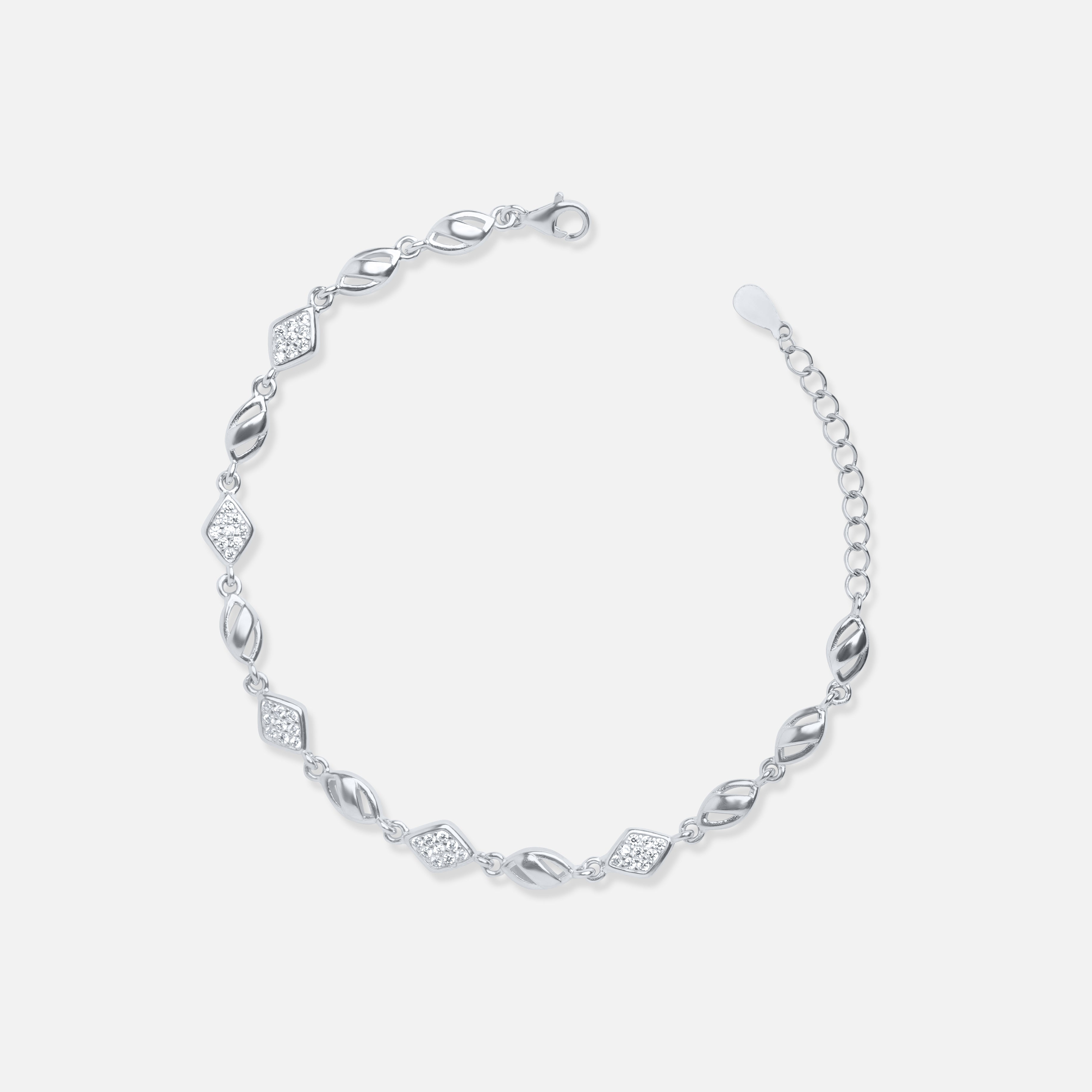 Timeless Wave Silver Bracelet
