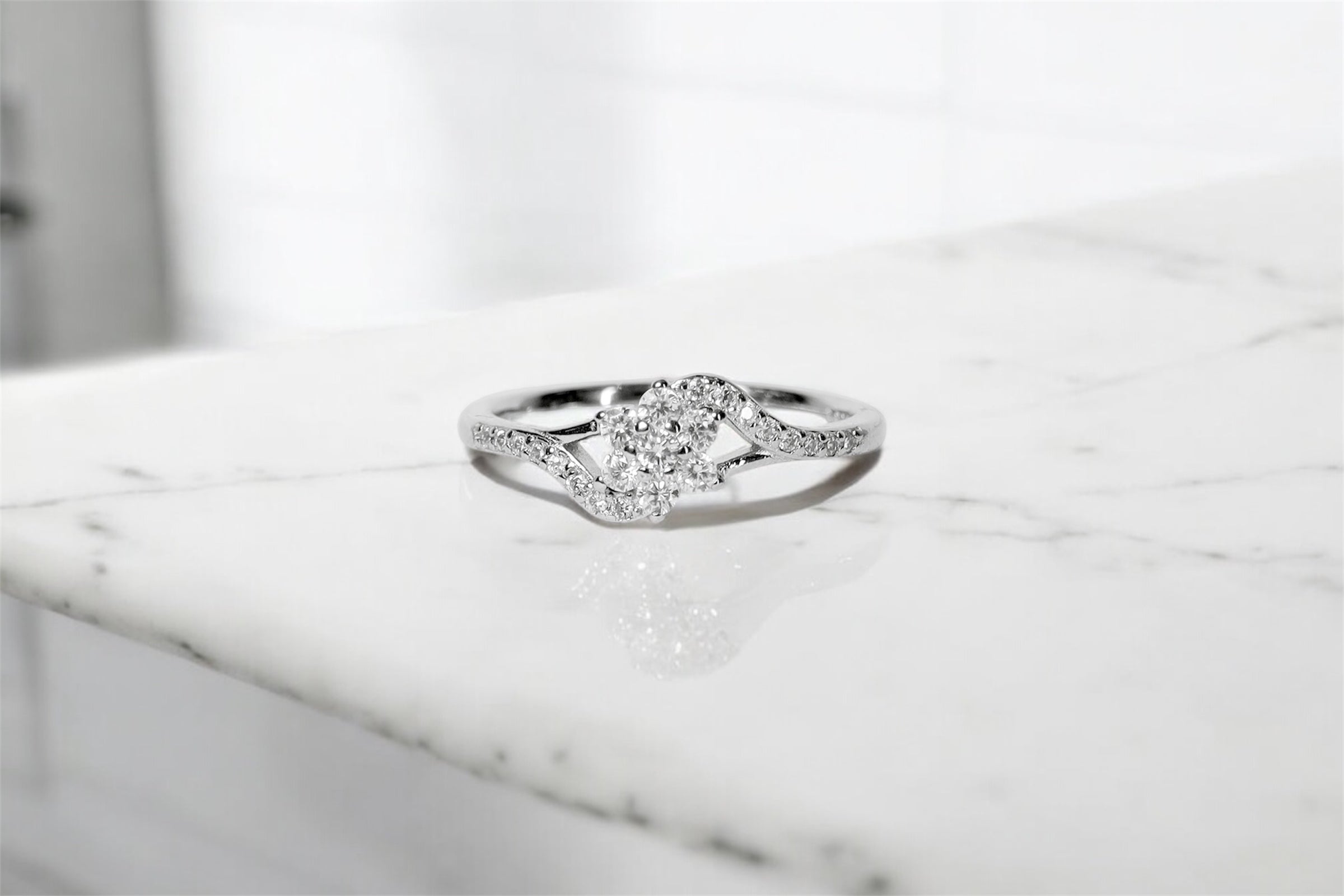 Sovereign Shine Sterling Ring