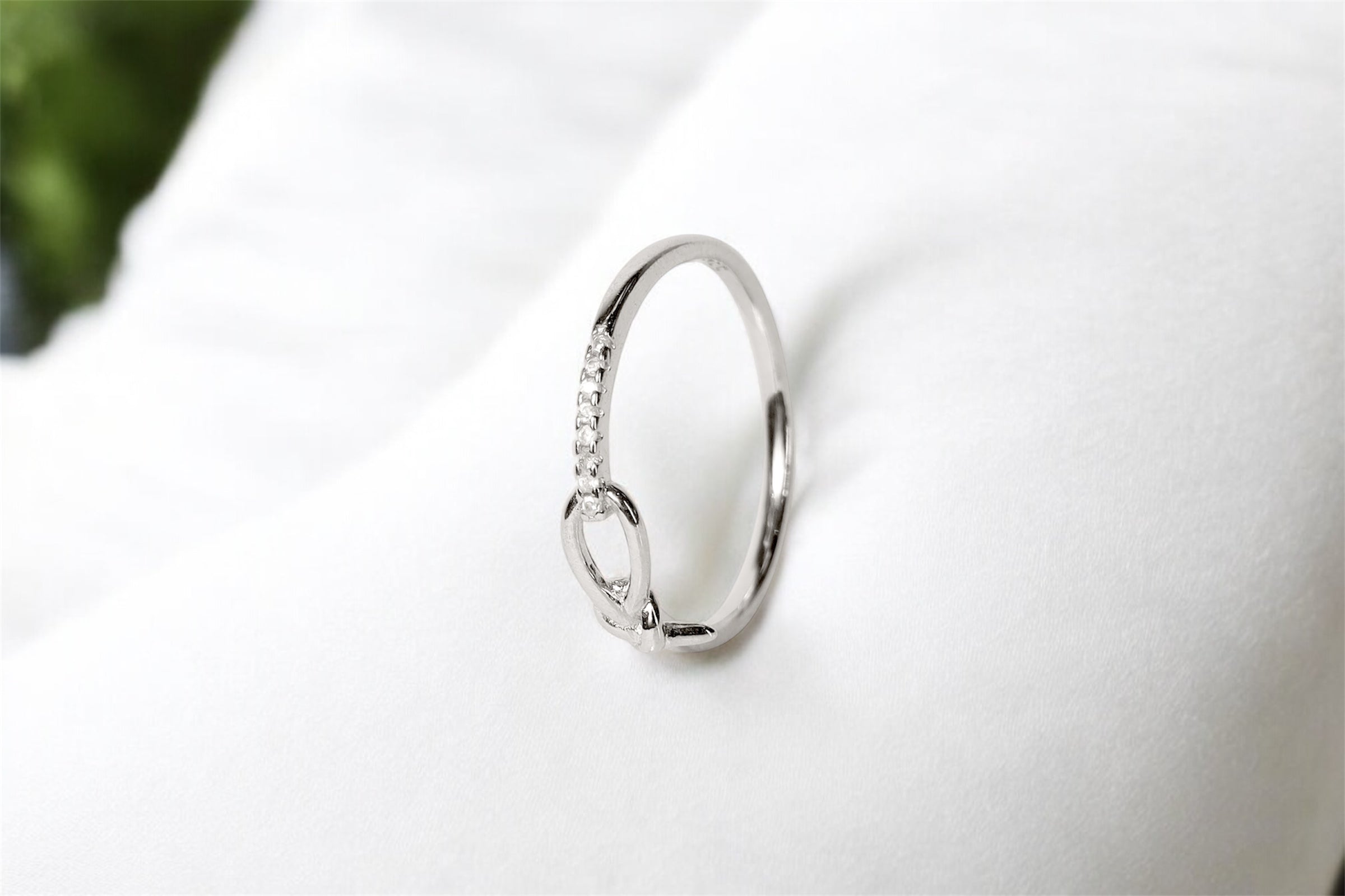 Luxe Radiance Silver Ring