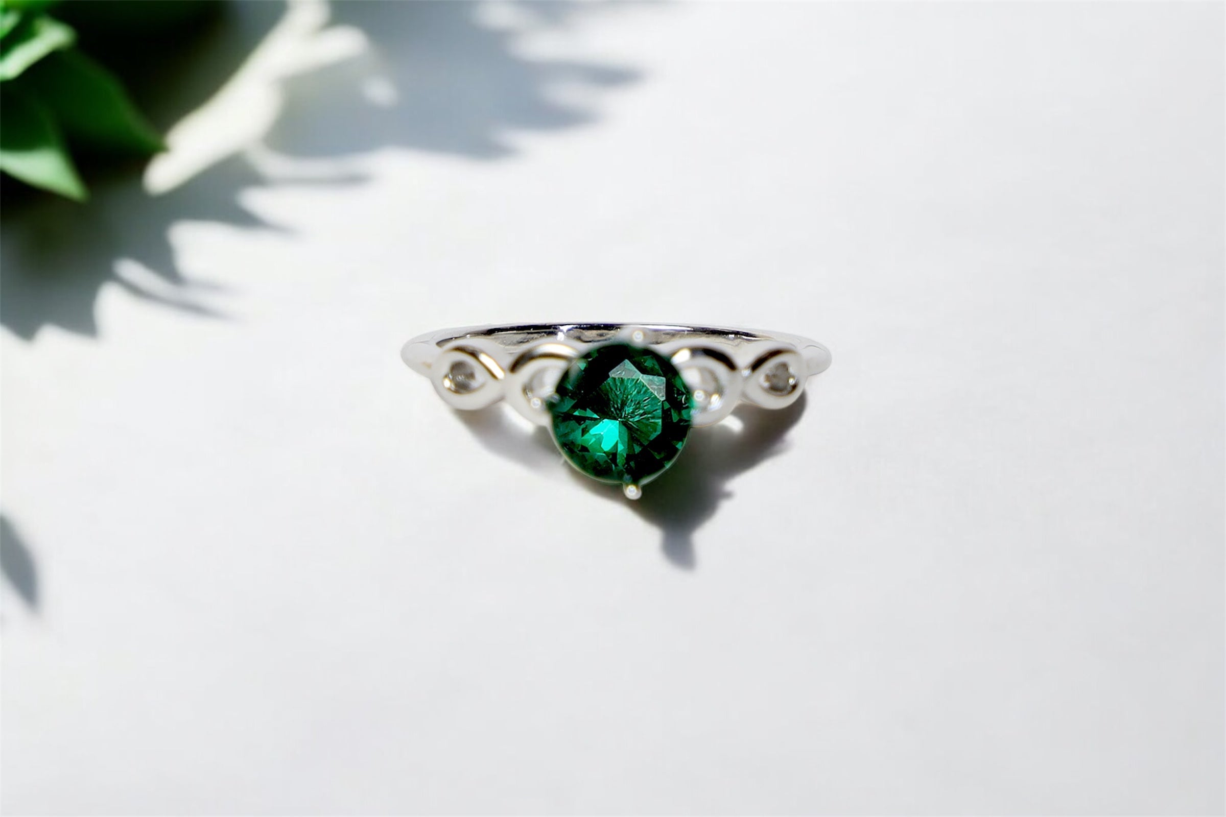 Blossom Green Diamond Ring
