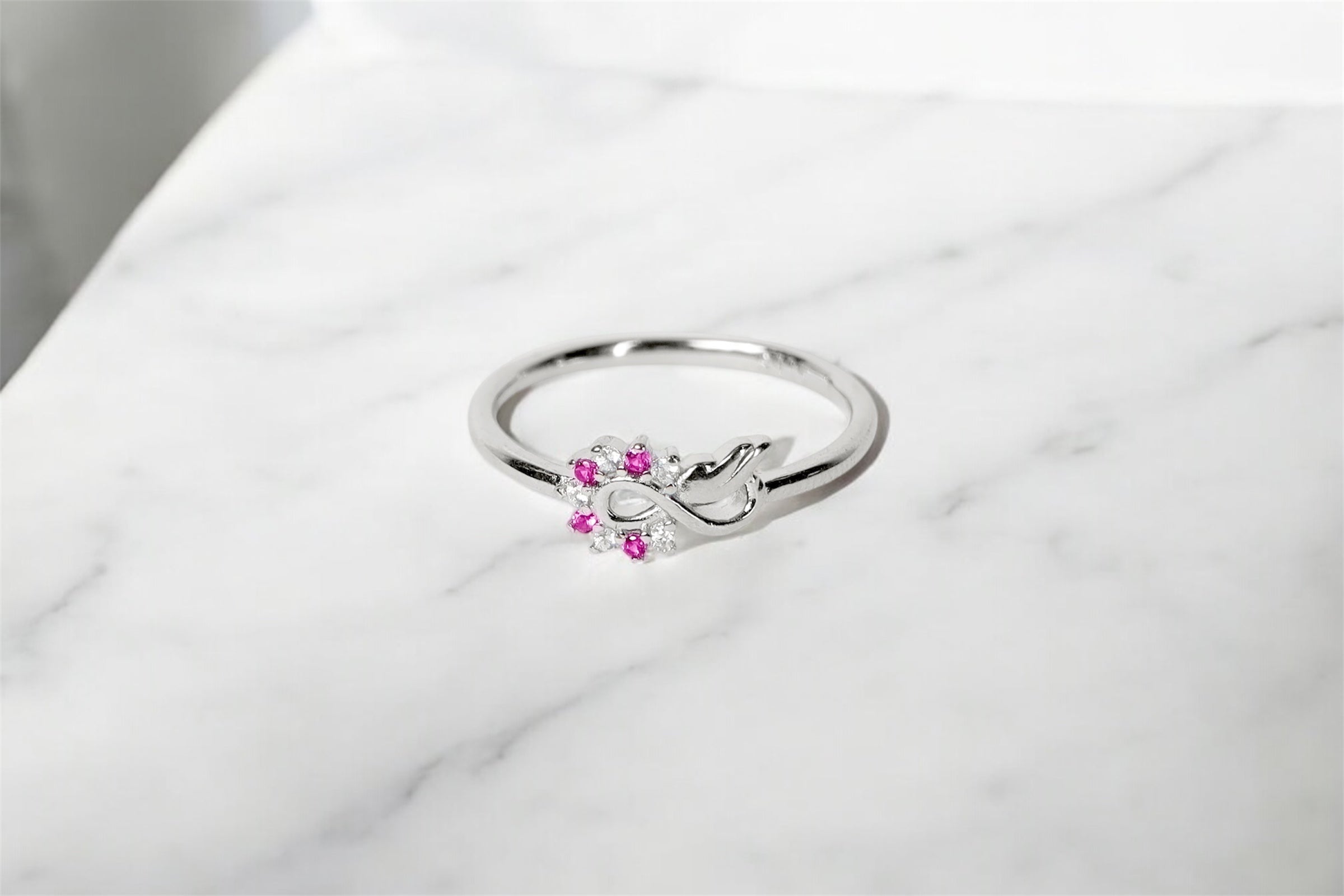Sleek Shine Silver Ring