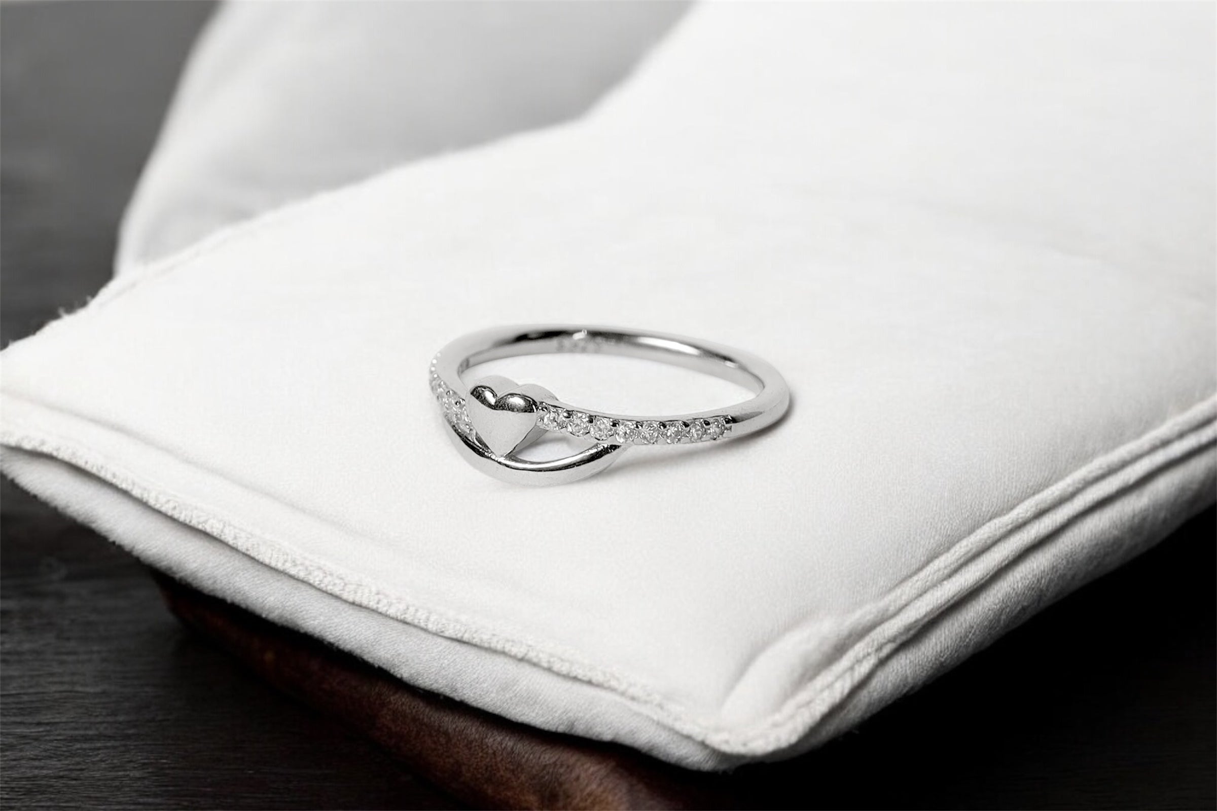 Sleek Shine Silver Ring